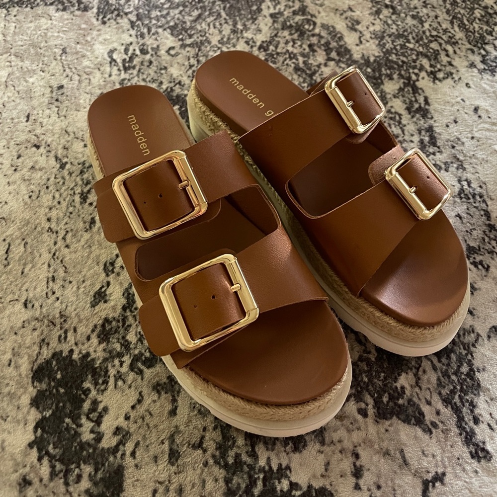 Steve Madden Tan Double Buckle Sandals
